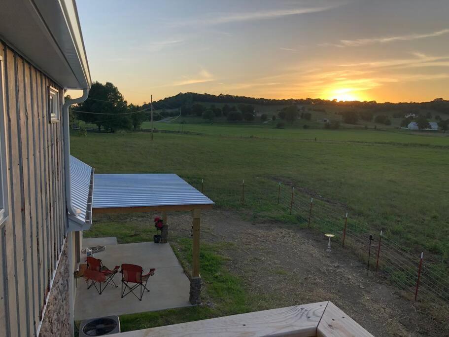 Pleasant Valley Farm Dairy Barn Writer'S Retreat Columbia Dış mekan fotoğraf